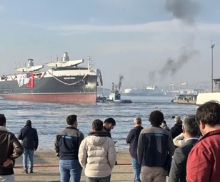 Koç Grubu’nun sahibi olduğu RMK Tersanesi, Fransız Neoliner için inşa ettiği dünyanın ilk yelkenli RoRo gemisini suya indirdi