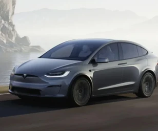 Tesla, ABD'deki Model X otomobillerine zam yaptı