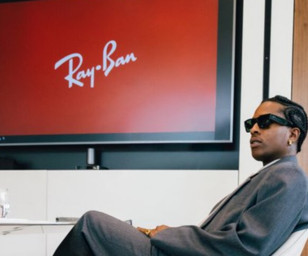 Geçtiğimiz günlerde silahlı saldırı suçu davasından beraat eden ASAP Rocky Ray-Ban'in ilk kreatif direktörü olarak atandı