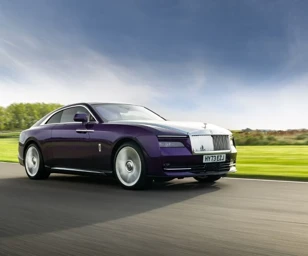 Türkiye'de lüks otomotbile ilgi artarak devam ediyor: Rolls-Royce satışları üç hanelere ulaştı