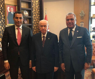 MHP MYK üyesi Metin Ari'den 'vefa' fotoğrafı: MET-GÜN Holding YK Başkanı Metin Güneş ile birlikte Devlet Bahçeli'yle çekildikleri fotoğrafı paylaştı