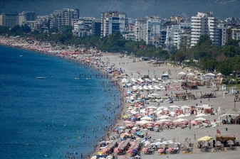 Yeni rekor hedefleyen turizm sektörü 4 bayramla birlikte sezonu erken açıyor