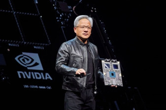 Nvidia CEO'su Jensen Huang: Optik çip teknolojisi için beklemek gerekiyor