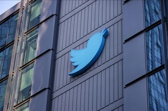 Twitter'ın ikonik kuşu Larry ucuza gitti