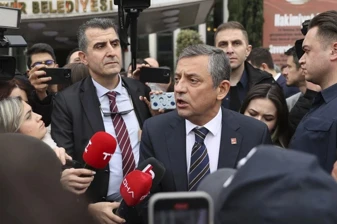 CHP lideri Özgür Özel, Ekrem İmamoğlu'nu Silivri'de ziyaret etti