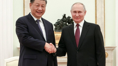 Putin, Çin Lideri Şi Cinping ile bir araya geldi