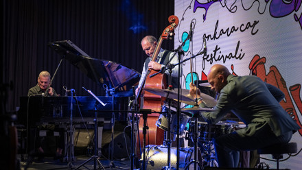 "Uluslararası Ankara Caz Festivali" Kerem Görsev Trio konseri ile başladı