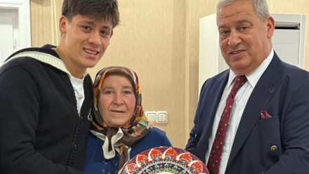 Arda Güler, Bolu'da babaannesi ve dedesini ziyaret etti