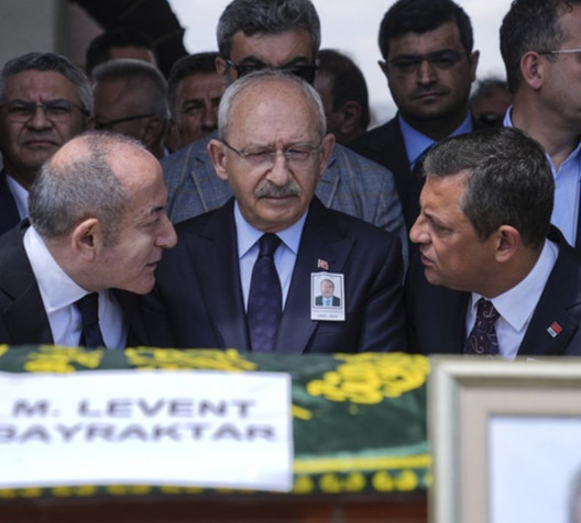 Kılıçdaroğlu ve Özel'i cenaze buluşturdu