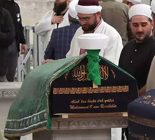 İsmailağa Cemaati lideri Hasan Kılıç için cenaze töreni