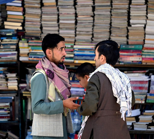 Taliban'dan bilimsel eserlerde Türkçe yasağı