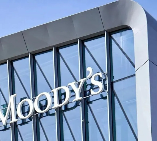 Moodys Fransa'nın kredi notu görünümünü negatife çevirdi