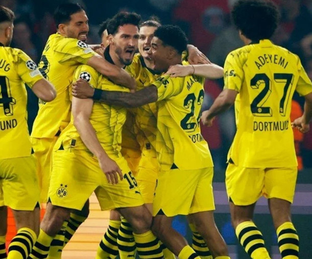 Borussia Dortmund'un finaldeki rakibi bu akşam belirlenecek