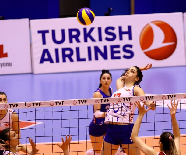Türkiye Voleybol Federasyonu'nun yeni sponsoru THY oldu