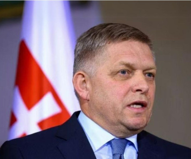 Slovakya Başbakanı silahlı suikastta yaralandı