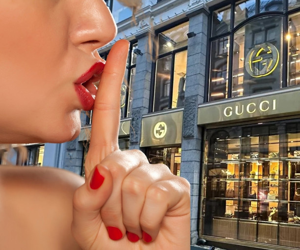 Hermes ve Louis Vuitton'un gerisinde kalan Gucci harekete geçti: Sessiz ve ulaşılabilir lüks
