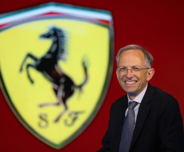 Ferrari CEO'su Benedetto Vigna açıkladı: Elektrikli süper otomobil 2025'in son çeyreğinde görücüye çıkacak