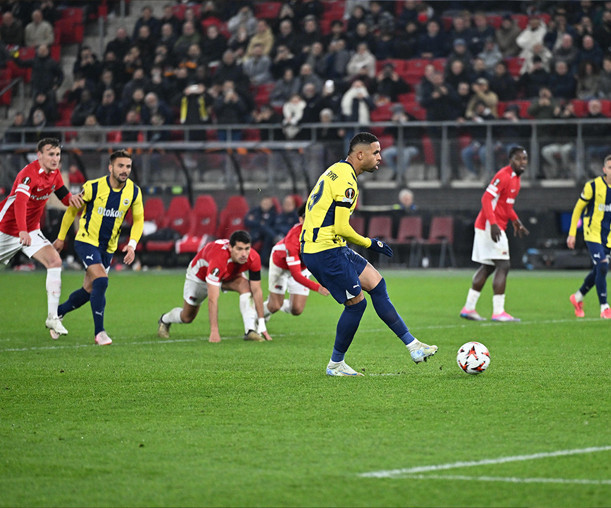 Fenerbahçe deplasmanda AZ Alkmaar’a 3-1 mağlup oldu