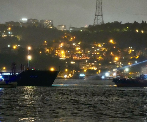 İstanbul Boğazı'nda tanker dümen arızası yaptı, gemi trafiği askıya alındı