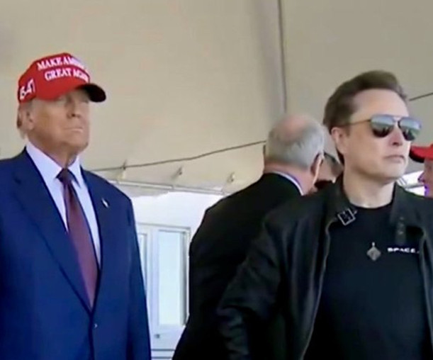 Trump ve Elon Musk Starship roketinin fırlatılmasını izledi