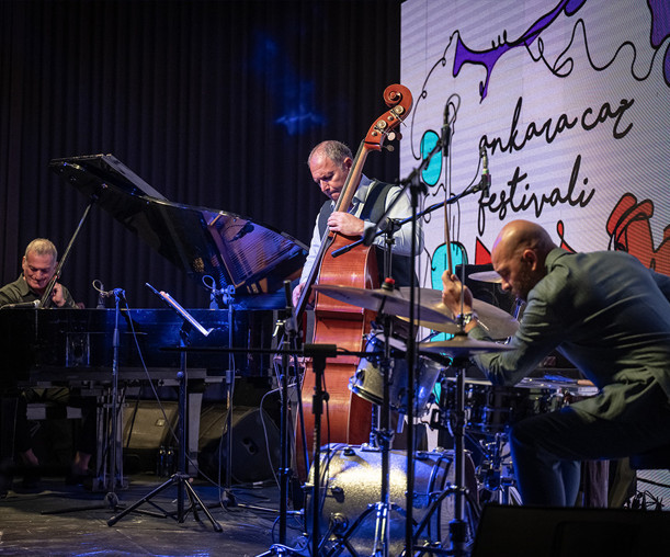 "Uluslararası Ankara Caz Festivali" Kerem Görsev Trio konseri ile başladı