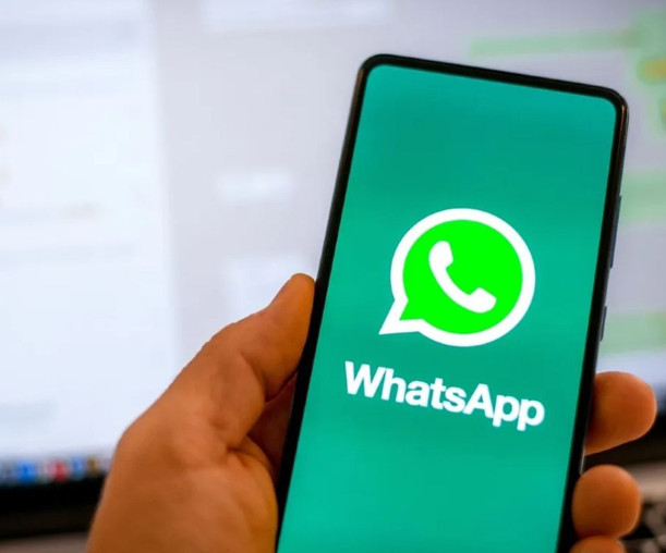 WhatsApp çöktü, iletişim kesildi