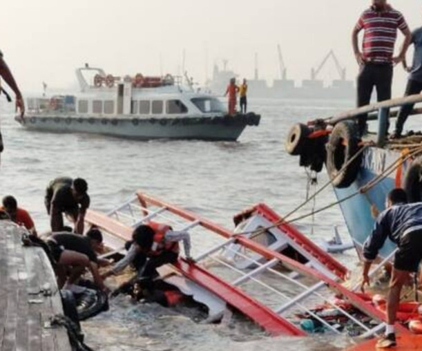 Hindistan’da yolcu feribotu ve sürat teknesi çarpıştı: 13 ölü