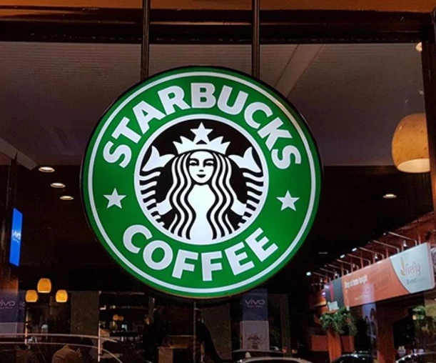 Starbucks'ın küresel satışları, geçen yıl ekim-aralık döneminde de düştü