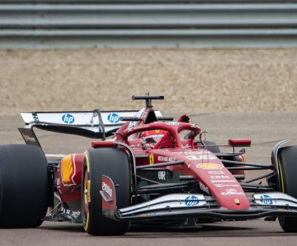 Ferrari, yeni SF-25 aracını bugün İtalya'nın Fiorano pistinde gerçekleştirdiği shakedown ile ilk kez piste çıkardı