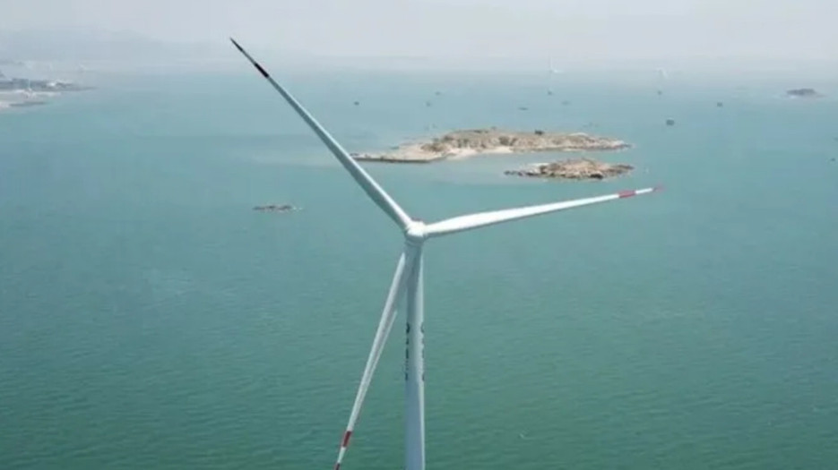 Çin, dünyanın en büyük rüzgar türbinini hizmete aldı: 18 MW gücünde