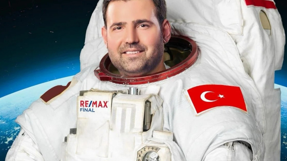 İlk Türk emlakçı uzay yolunda