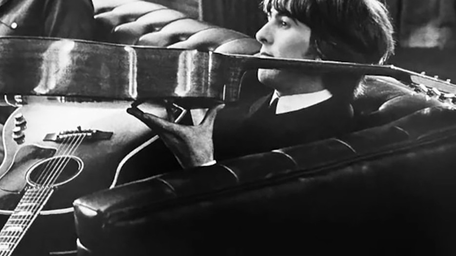 John Lennon'un kayıp olan gitarı açık artırmada