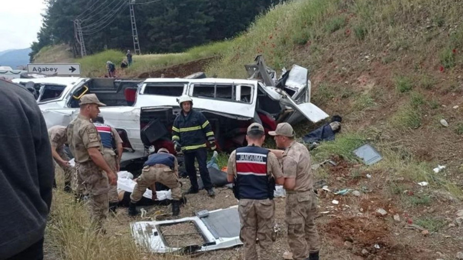 Gaziantep'te feci kaza: 9 ölü