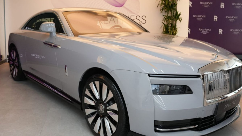 Rolls-Royce'un elektrikli Spectre modeli Türkiye'de