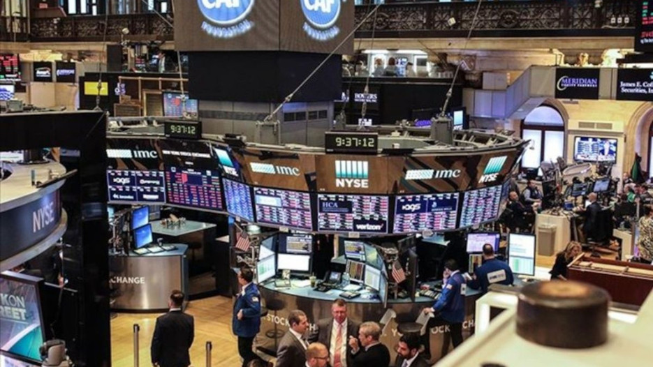 New York Borsası yatay seyirle açıldı
