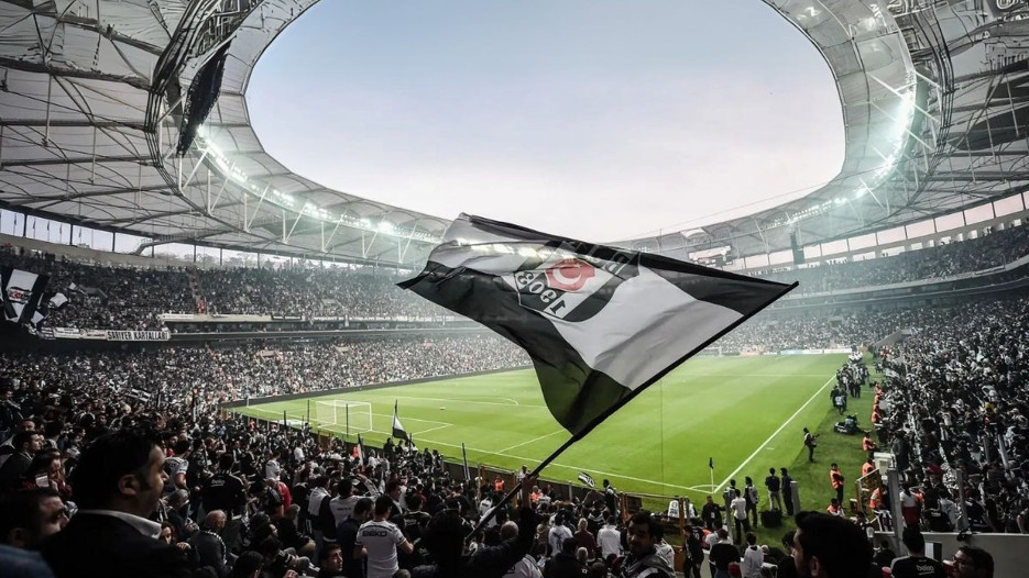 Beşiktaş'ta başkan gitti, senet coştu