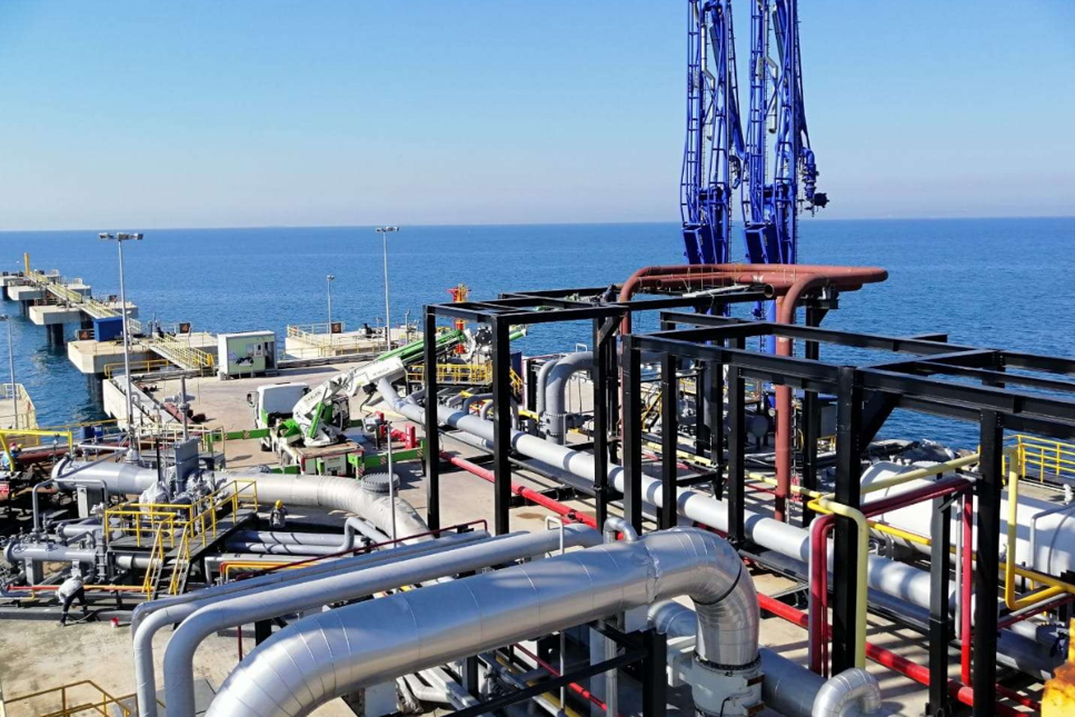 ABD tehdit etti, Hatay'daki terminal Rus petrolünden vazgeçti