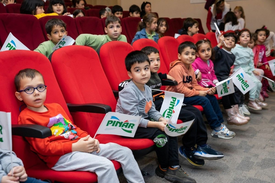 Pınar 4 milyon çocuğu tiyatroyla buluşturdu