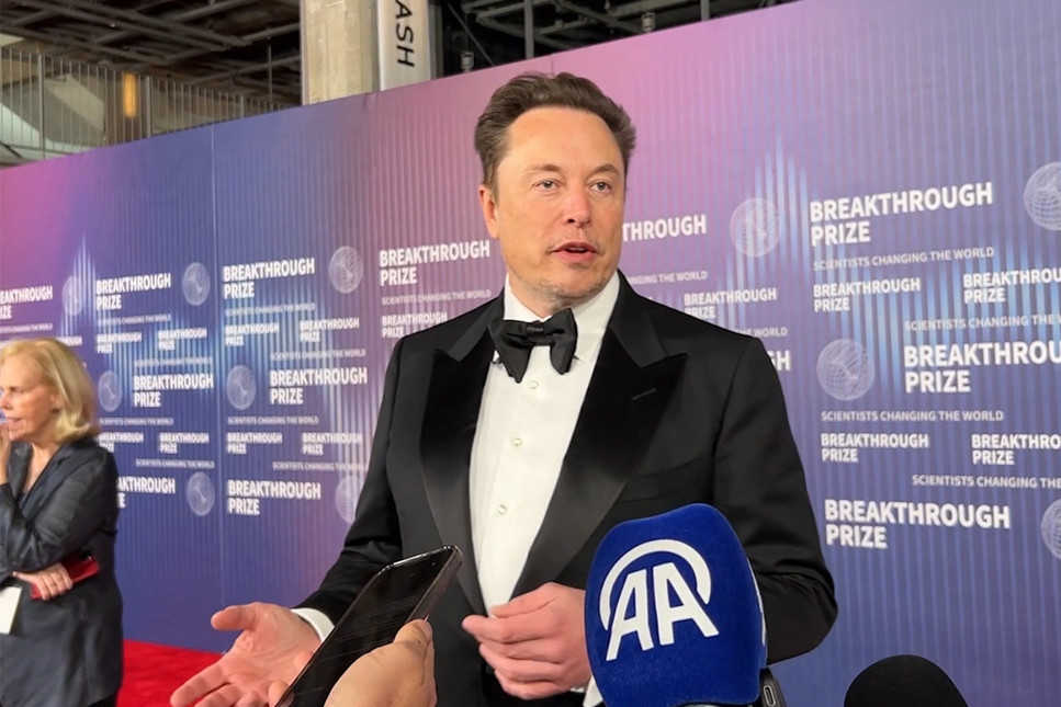 Elon Musk, Breakthrough Ödülleri törenine katıldı