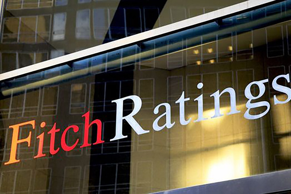 Fitch'ten bankalara kart borcu uyarısı