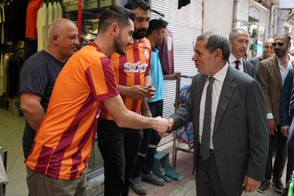 Galatasaray Kulübü Başkanı Özbek, Hatay'da ziyaretlerde bulundu