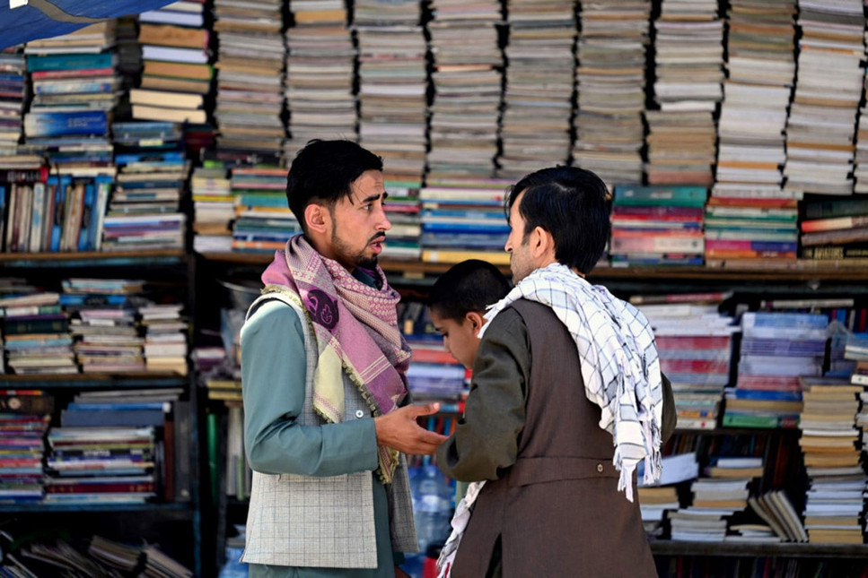 Taliban'dan bilimsel eserlerde Türkçe yasağı