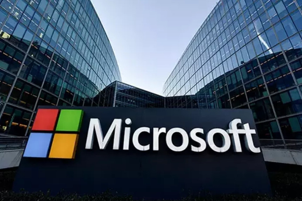 Microsoft'tan Endonezya'ya 1,7 milyar dolarlık yatırım hazırlığı