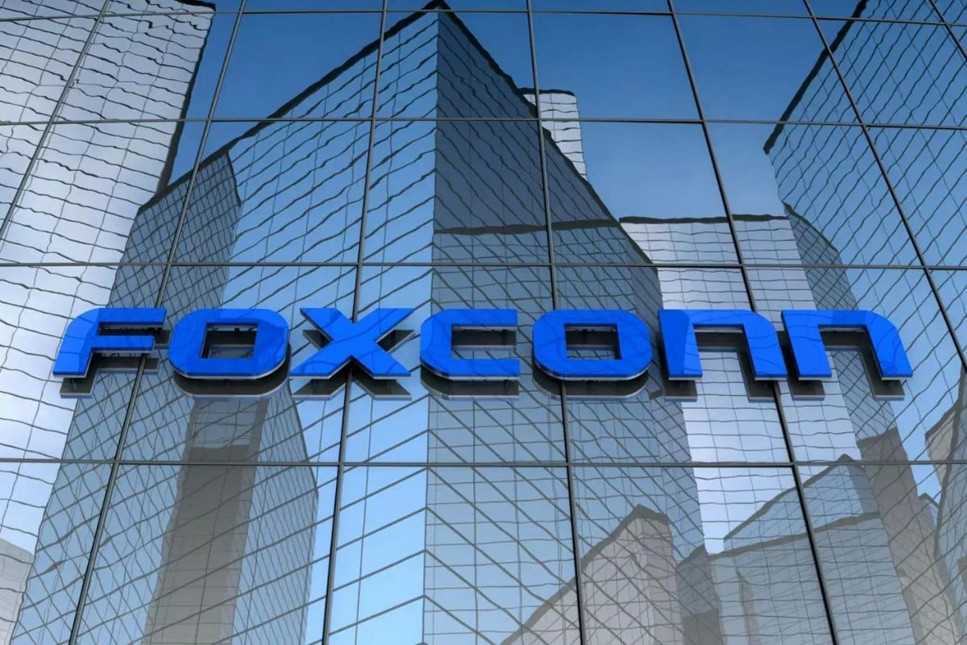 Foxconn, ikinci çeyrekte de gelir artışını yineledi
