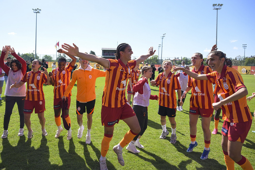 Kadınlar Ligi şampiyonu Galatasaray oldu