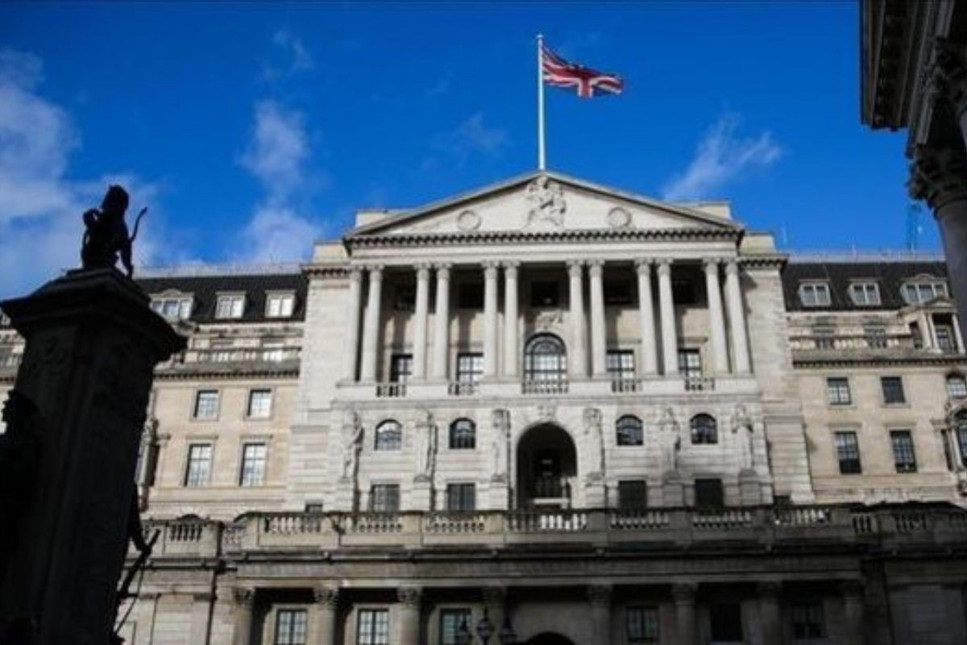 İngiltere Merkez Bankası, politika faizini sabit tuttu
