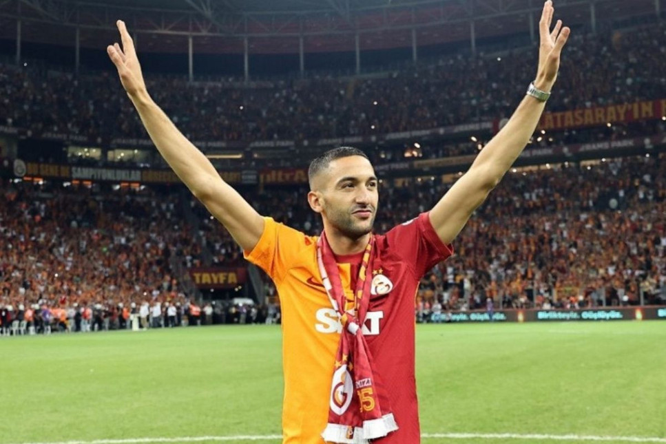 Galatasaray Kulübü, bedelsiz satın alma opsiyonunu kullanarak Hakim Ziyech'i kadrosunda tuttu