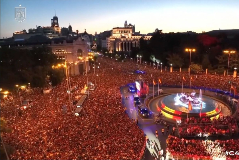 İspanya, EURO 2024 şampiyonluğunu Madrid'de kutladı