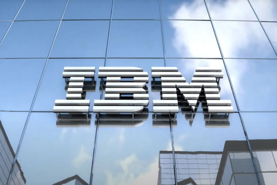 IBM'in geliri ikinci çeyrekte arttı