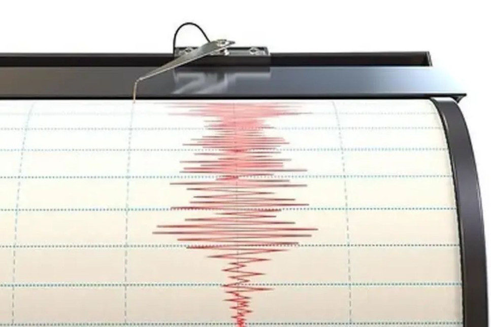 Önce Bingöl, sonra Ege Denizi: Yarım saat arayla iki deprem meydana geldi